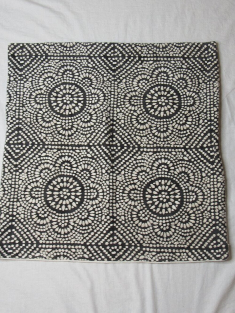 Pottery Barn Slate Printed Pillow Cover Medallion Geometric 22 x 22